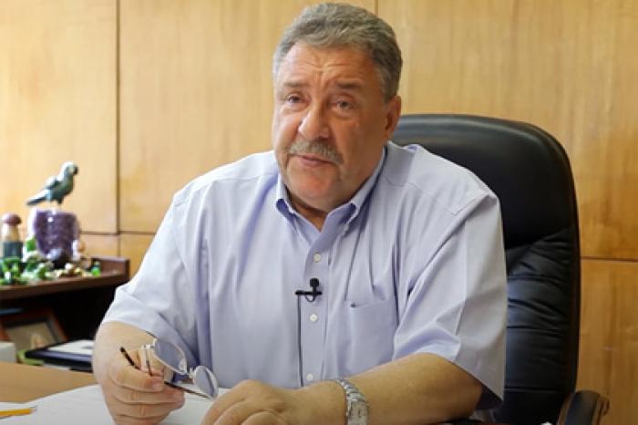 Главврач больницы в Петербурге рассказал о массовом увольнении медиков