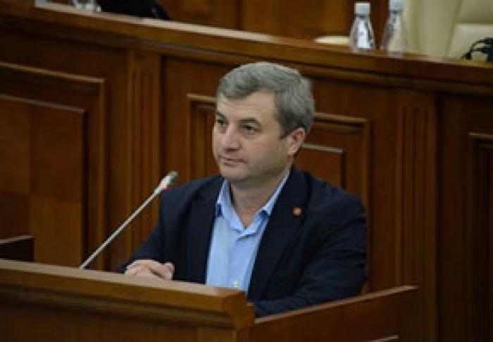 ЛИДЕР ФРАКЦИИ ПСРМ: ВНЕШНЯЯ ПОМОЩЬ ДОЛЖНА НЕ ПОЛИТИЗИРОВАТЬСЯ, А ПОМОГАТЬ ГРАЖДАНАМ