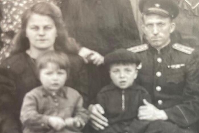 Милла Йовович рассказала о своих русских бабушке и дедушке-ветеранах