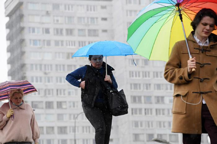 Москвичам предсказали самый холодный день в мае и снег