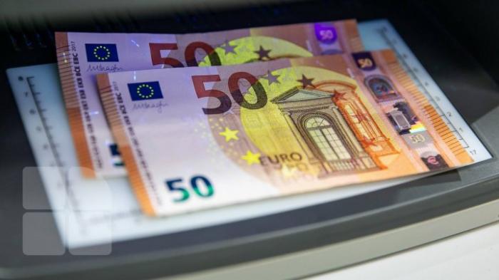 Нацбанк: в апреле денежные переводы в Молдову снизились на 11%