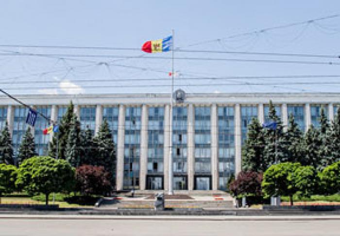 ПАРЛАМЕНТСКОЕ БОЛЬШИНСТВО ПРОДОЛЖИТ ПОДДЕРЖКУ ПРАВИТЕЛЬСТВА ИОНА КИКУ