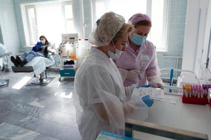Подсчитано число сдавших в Москве плазму для лечения пациентов с коронавирусом