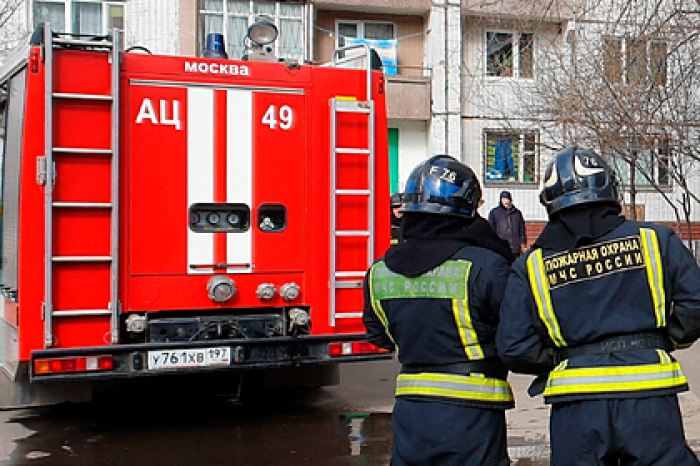 Пожарные «спасли» москвича от шашлыков на балконе