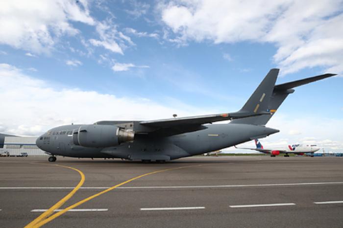 Приземление самолета с американскими аппаратами ИВЛ в Москве попало на видео