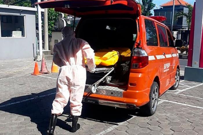 Тело загадочно умершего туриста нашли в кровати в отеле на Бали