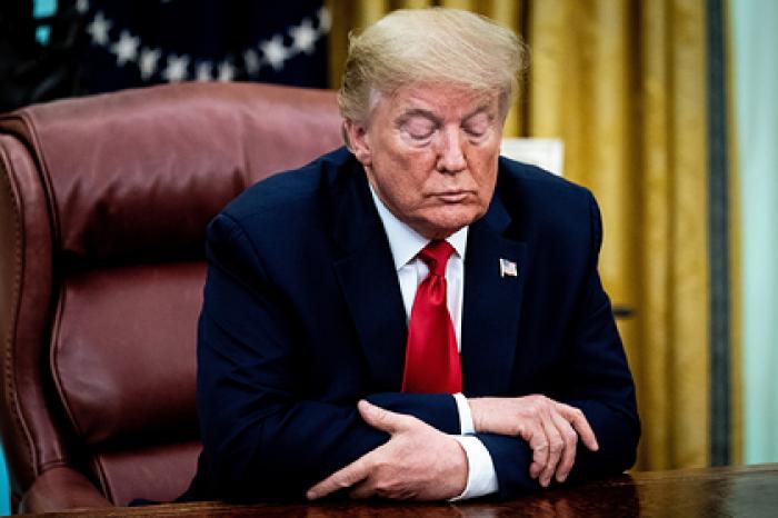 Трамп лишился сна из-за умерших от коронавируса