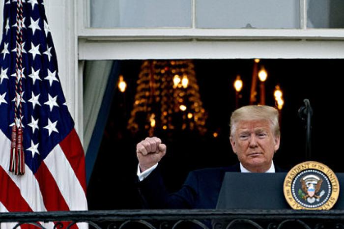 Трамп отдал три зарплаты на разработку лекарств от коронавируса