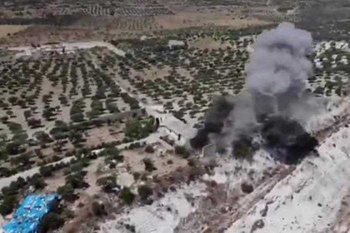 Взрыв турецкого конвоя в Сирии случайно сняли на видео