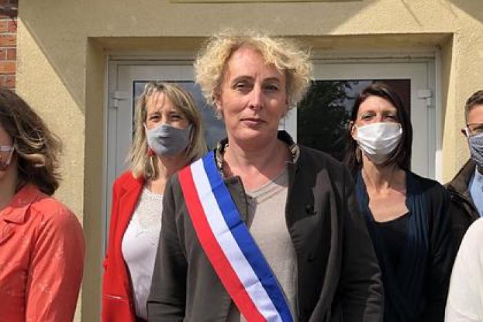 Женщина-трасгендер впервые стала мэром города во Франции