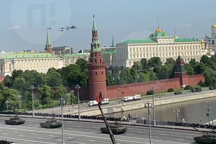 Генеральная репетиция парада Победы на Красной площади попала на видео