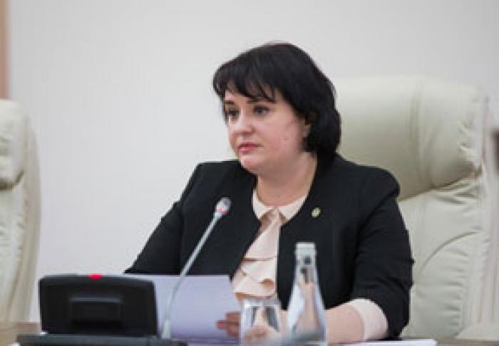 МИНЗДРАВ СЧИТАЕТ АБСУРДНЫМИ СЛУХИ О ЗАВЫШЕНИИ В МОЛДОВЕ КОЛИЧЕСТВА СМЕРТЕЙ ОТ COVID-19