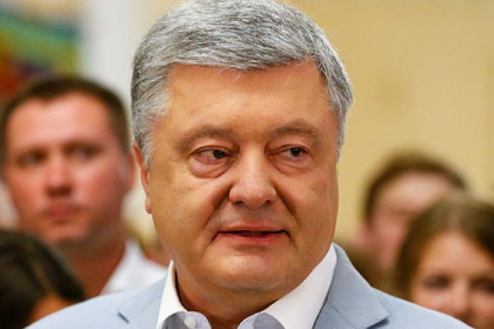 На Порошенко завели дело о разжигании межрелигиозной розни