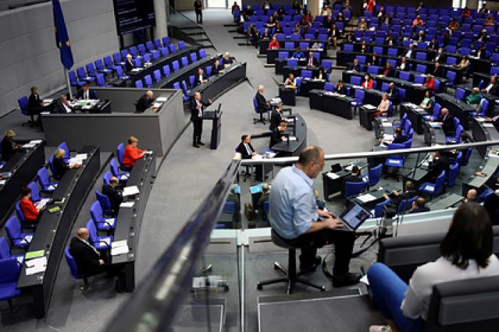 Попытки США вновь ввести санкции против Ирана не поддержали