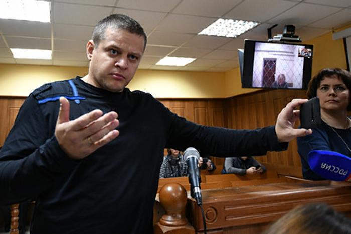 Потерявший семью в «Зимней вишне» кемеровчанин просил денег на квартиру в Сочи