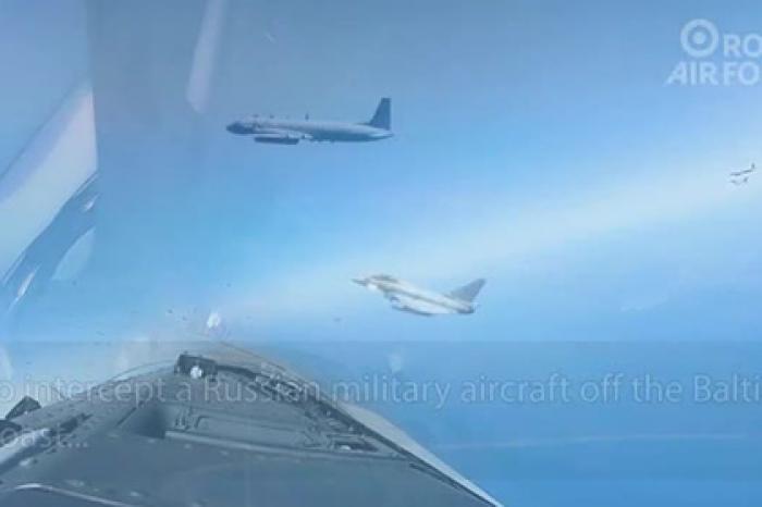 Появилось видео перехвата российского самолета британскими ВВС