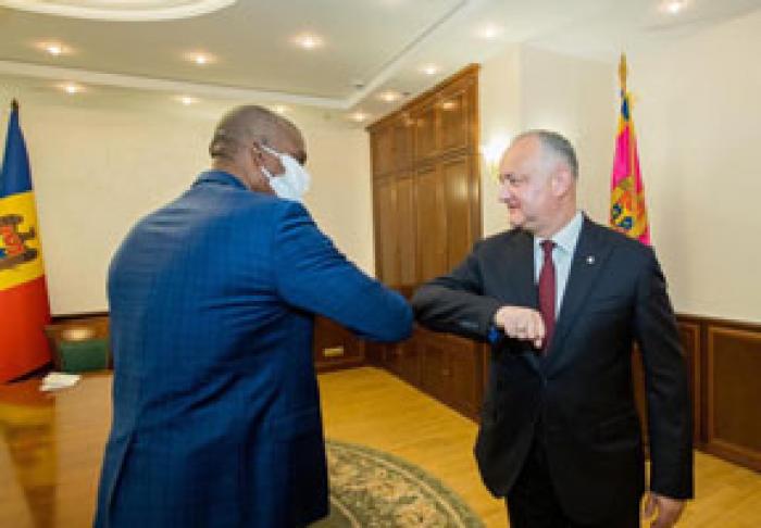 ПРЕЗИДЕНТ МОЛДОВЫ ОБСУДИЛ ПОЛИТИЧЕСКУЮ И ЭПИДЕМИОЛОГИЧЕСКУЮ СИТУАЦИЮ С ПОСЛОМ США В КИШИНЕВЕ