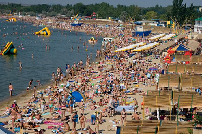 Россиянам назвали самый дешевый город для отдыха на море в 2020 году