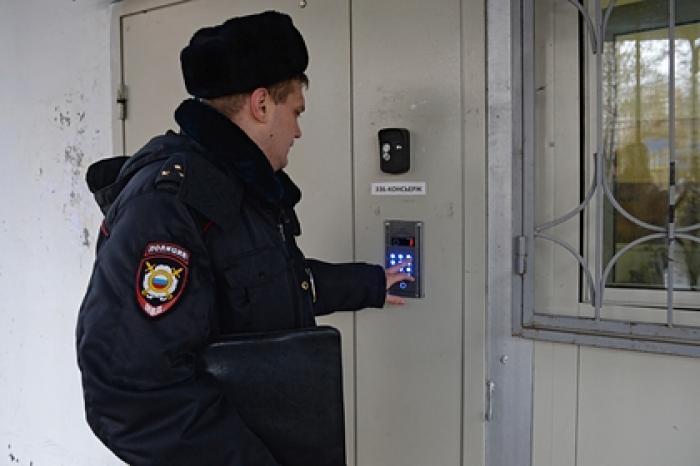 Россиянка оставила детей дома без еды на три дня и уехала на дачу к знакомым
