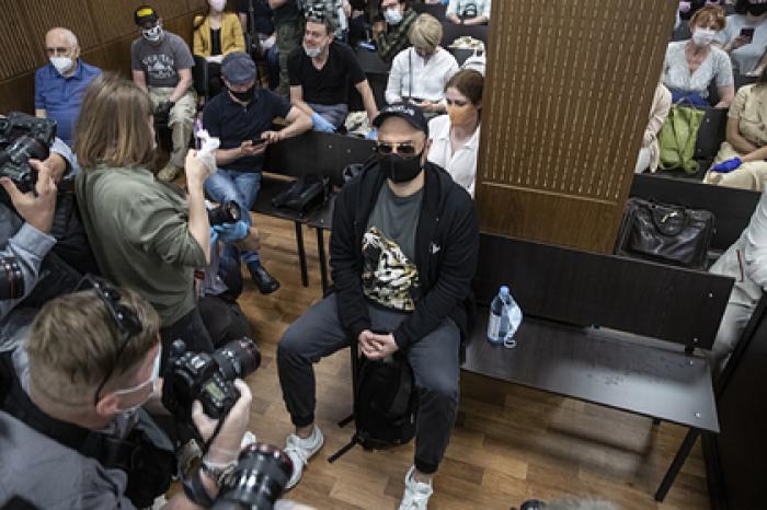 Суд взыскал с Серебренникова и его коллег 129 миллионов рублей