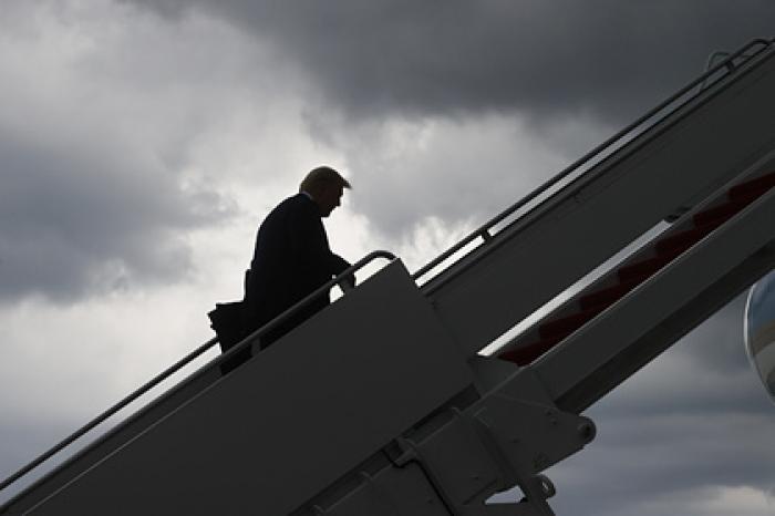 Трамп пообещал подумать о рассекречивании документов о НЛО