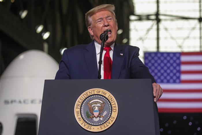 Трамп призвал посадить протестующих на десять лет