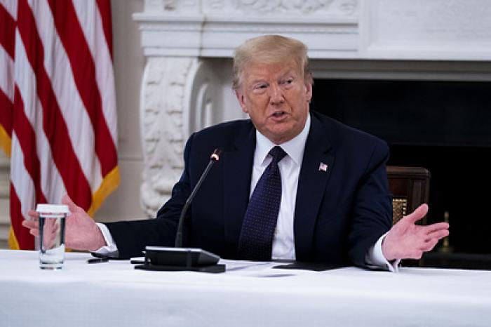 Трамп заявил о причастности раненного полицией пожилого американца к «Антифа»