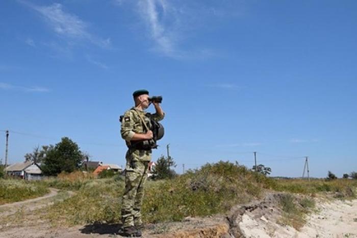 Украинские пограничники поймали приплывших на лодке жителей ЛНР
