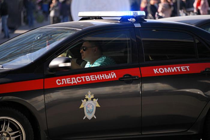 В России бабушка истязала внука и держала его связанным в погребе дома