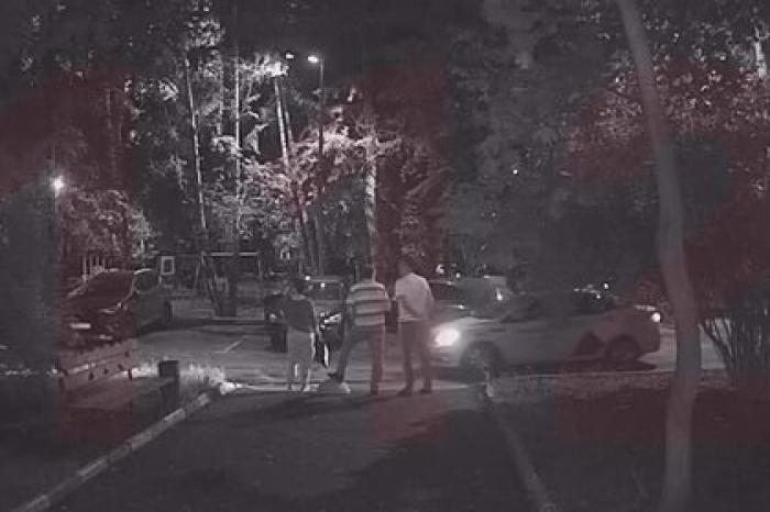 Выстрел пьяного жителя Москвы из окна в прохожего попал на видео