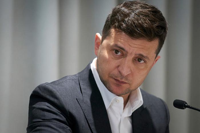 Зеленский назвал засранцами нарушающих правила дальнобойщиков