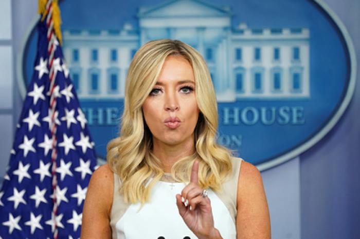Белый дом оправдал слова Трампа о «безвредных» случаях коронавируса