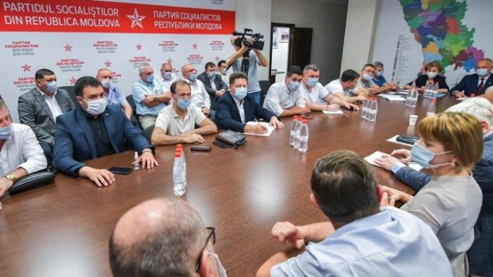 Депутаты ПСРМ подписали декларацию в поддержку правительства Кику