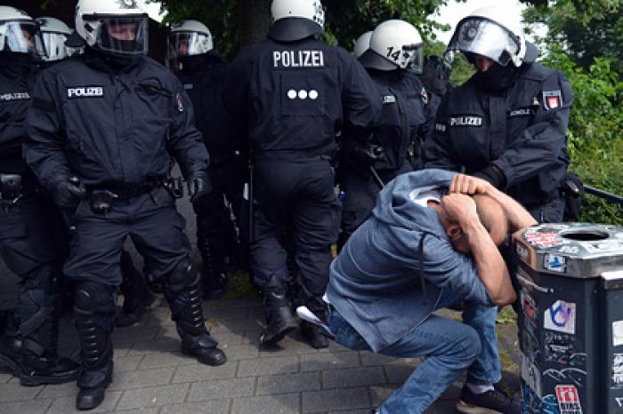 Десятки чеченцев задержали после массовой драки в Германии