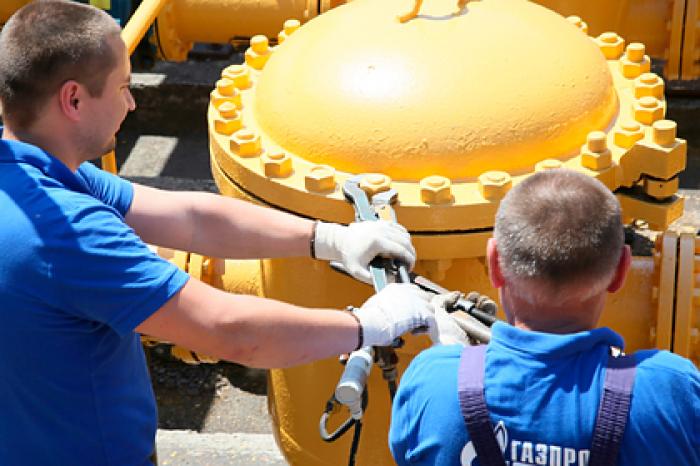 «Газпром» приостановил поставку газа через Польшу