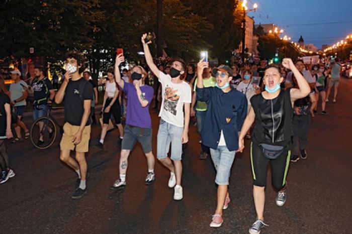 Хабаровчан попросили отказаться от митингов и быть потише из-за коронавируса