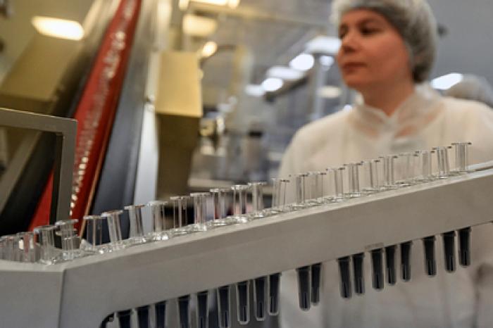 Названы сроки массового производства российской вакцины от коронавируса