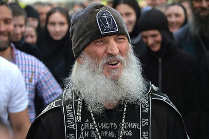 Опальный священник вспомнил о зоне в ответ на обвинение в насилии