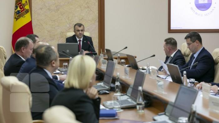 Падет или нет кабмин Кику: Вотум недоверия правительству рассмотрят на следующей неделе в парламенте