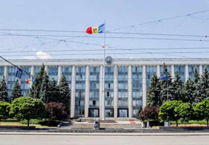 ПРАВИТЕЛЬСТВО НАШЛО 250 МЛН. ЛЕЕВ В ПОМОЩЬ СЕЛЬСКОМУ ХОЗЯЙСТВУ