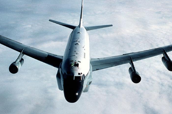 Российский Су-27 перехватил самолеты-разведчики США над Черным морем