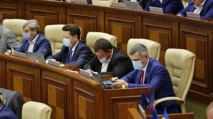 Штефан Гацкан в парламенте: "Я уйду из политики, когда моя отставка не будет иметь последствий для народа и страны"