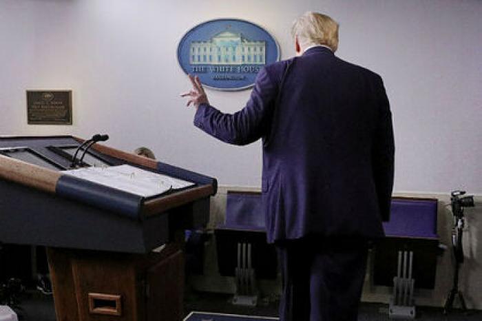 Стало известно о слежке ФБР за Трампом и его сторонниками