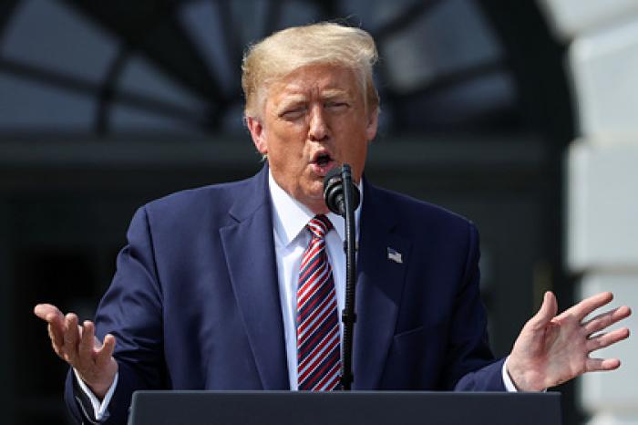 Трамп пожаловался на плохие книги о себе