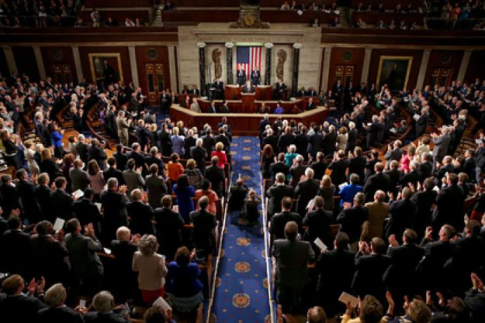 Ведшего расследование против Трампа спецпрокурора Мюллера вызовут в Сенат