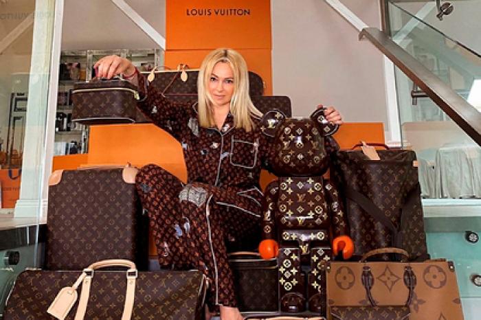 В Louis Vuitton пожалели о ссоре между Ритой Дакотой и Рудковской из-за их сумок