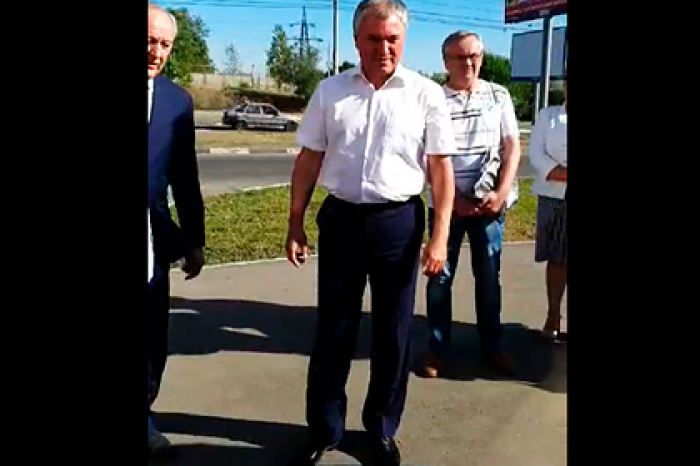 Володин предложил выделить школам Саратова по полмиллиона рублей