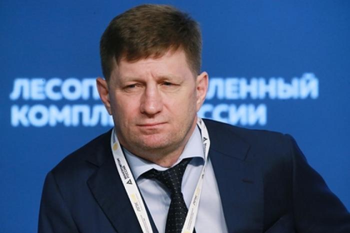 Задержанного губернатора Фургала решили оставить в партии
