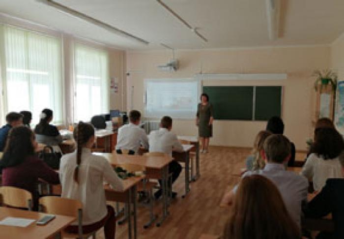 БОЛЬШАЯ ЧАСТЬ ШКОЛ ВЕРНЕТСЯ К СТАНДАРТНОМУ ОБУЧЕНИЮ – МИНИСТР ОБРАЗОВАНИЯ