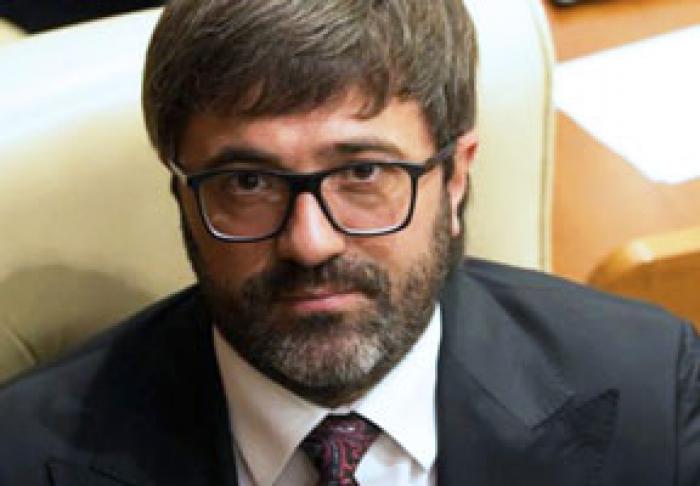 ДЕПУТАТ ВЛАДИМИР АНДРОНАКИ ВЫШЕЛ ИЗ ФРАКЦИИ ДЕМОКРАТИЧЕСКОЙ ПАРТИИ, НО ПРОДОЛЖИТ ПОДДЕРЖИВАТЬ ПРАВЯЩУЮ КОАЛИЦИЮ